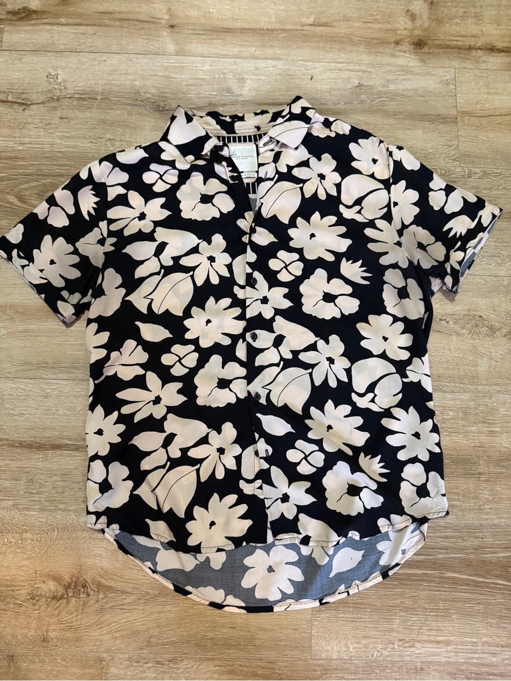 Denim & Flower Black and Cream Floral Button-Up Shirt - Men’s Medium